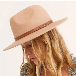 FREE PEOPLE Wythe Leather Band Felt Hat In Camel 🤎